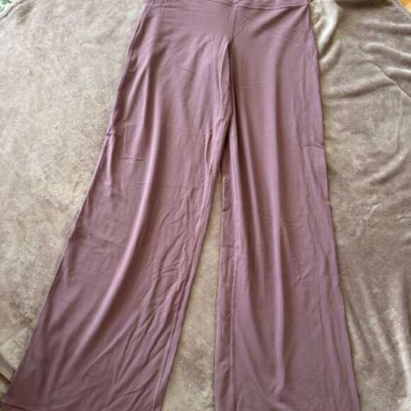 Athleta Elation Wide Leg Pant Medium Tall - Picture 4 of 5